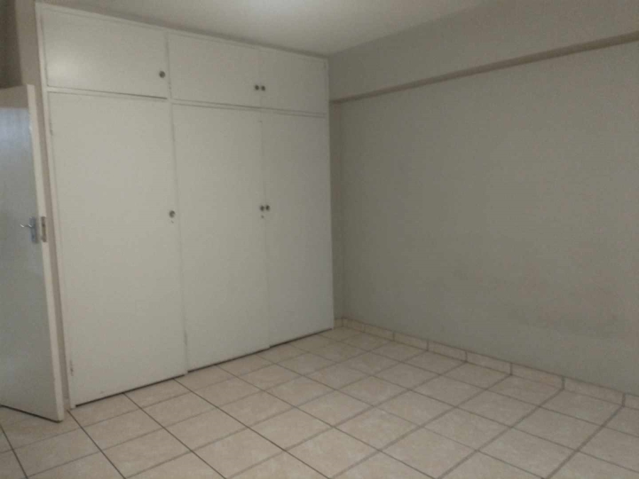 To Let 2 Bedroom Property for Rent in Weavind Park Gauteng