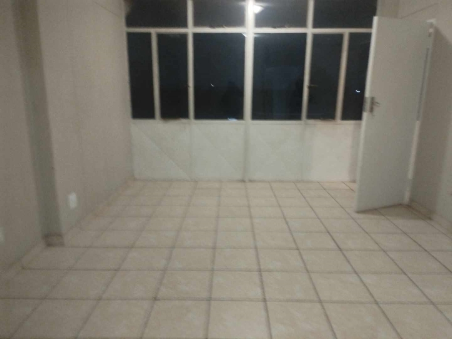 To Let 2 Bedroom Property for Rent in Weavind Park Gauteng