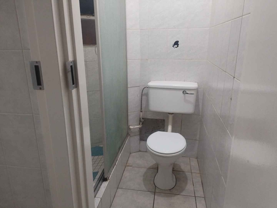 To Let 2 Bedroom Property for Rent in Weavind Park Gauteng