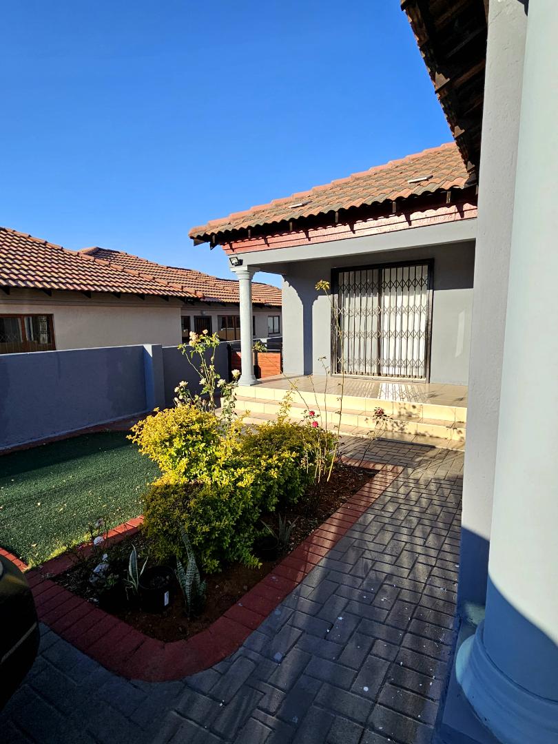 3 Bedroom Property for Sale in Amandasig Gauteng