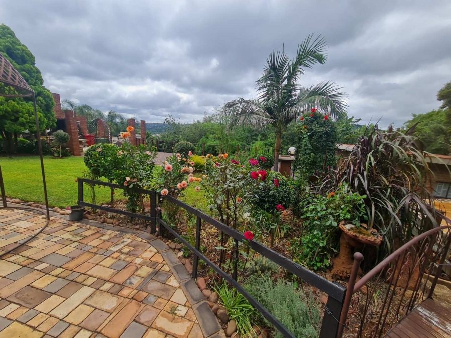 To Let 1 Bedroom Property for Rent in Groenkloof Gauteng