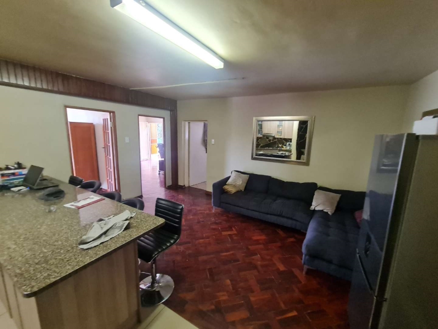 To Let 1 Bedroom Property for Rent in Groenkloof Gauteng