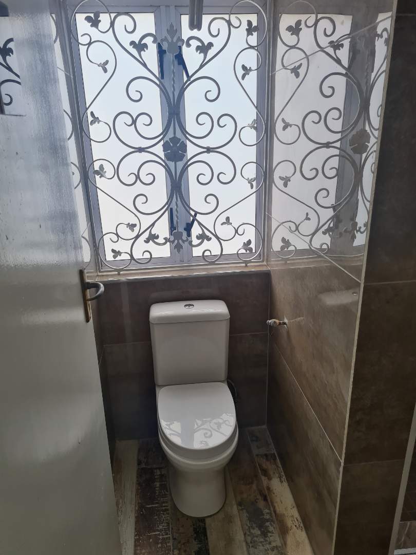 To Let 1 Bedroom Property for Rent in Groenkloof Gauteng