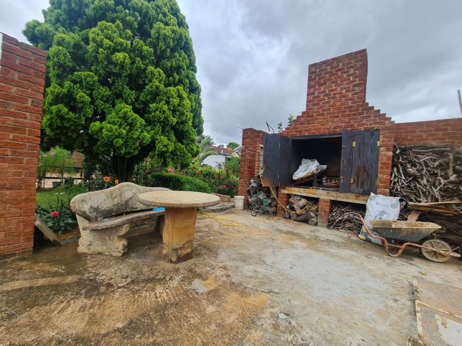 To Let 1 Bedroom Property for Rent in Groenkloof Gauteng