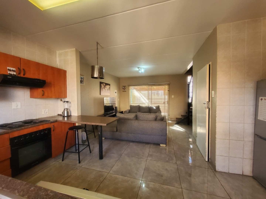 2 Bedroom Property for Sale in Witpoortjie Gauteng