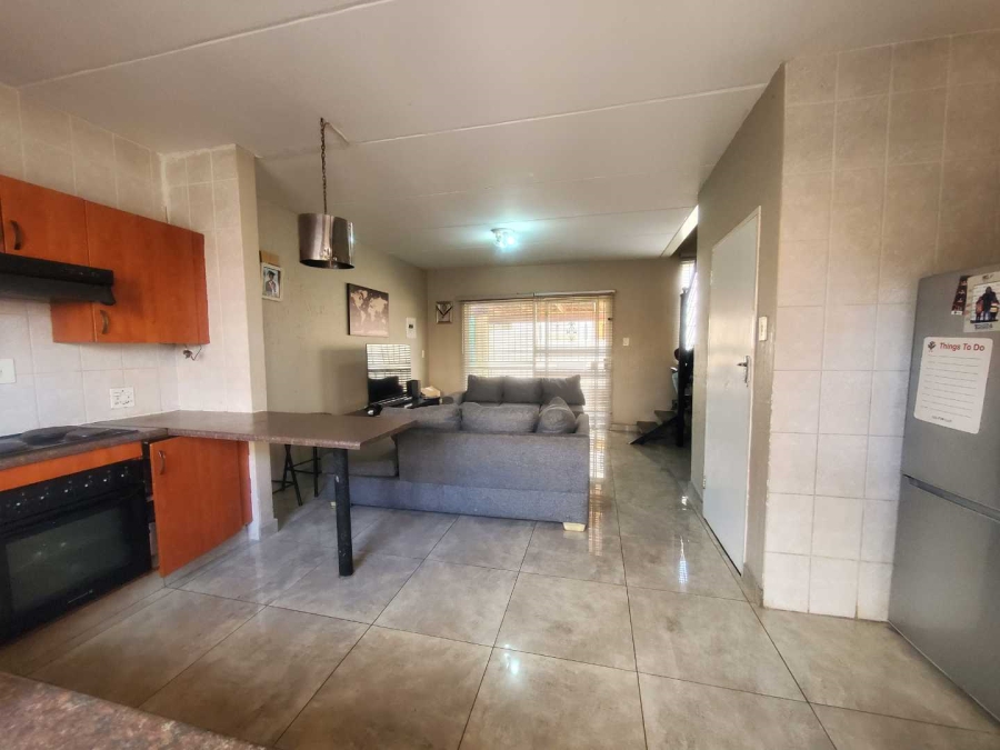 2 Bedroom Property for Sale in Witpoortjie Gauteng