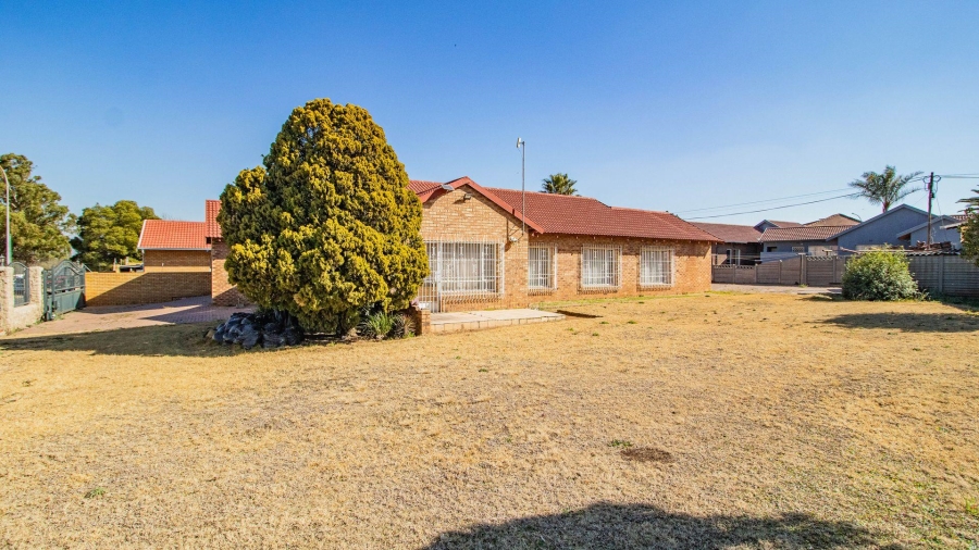 3 Bedroom Property for Sale in Rynsoord Gauteng