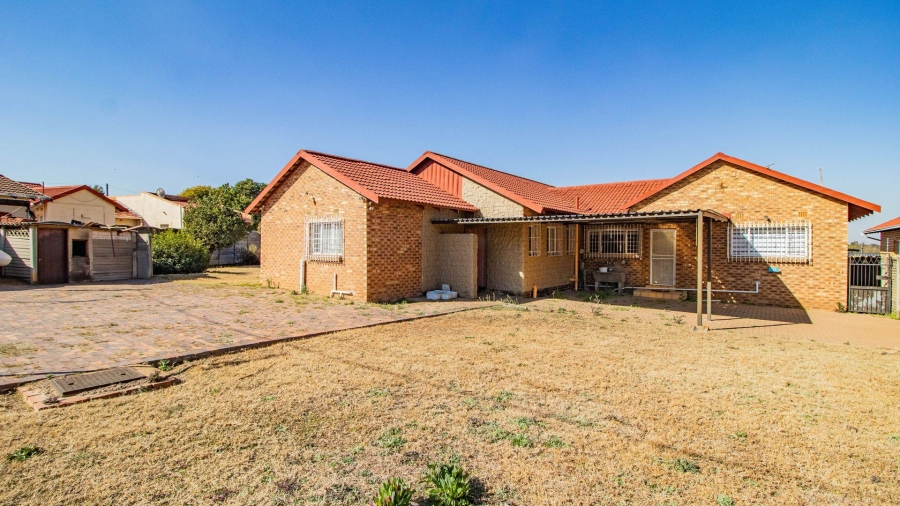 3 Bedroom Property for Sale in Rynsoord Gauteng
