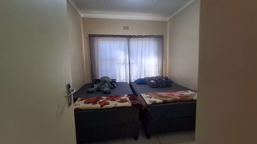 To Let 3 Bedroom Property for Rent in Randhart Gauteng
