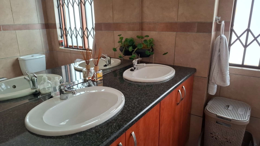 2 Bedroom Property for Sale in Meyersdal Gauteng