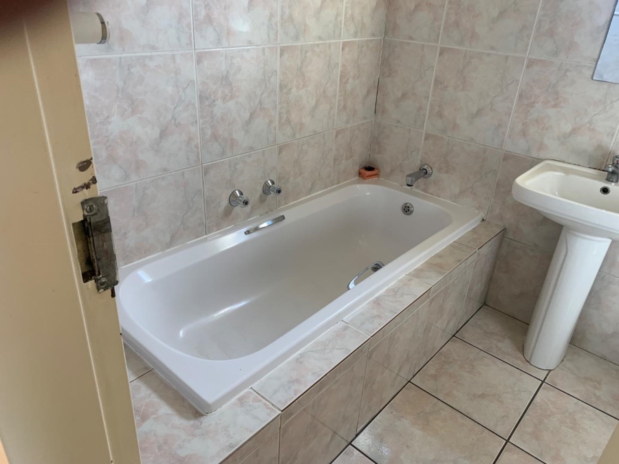 To Let 2 Bedroom Property for Rent in Winchester Hills Gauteng