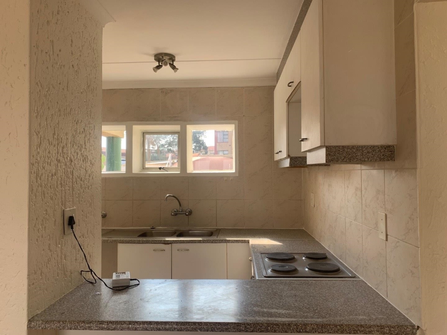 To Let 2 Bedroom Property for Rent in Winchester Hills Gauteng