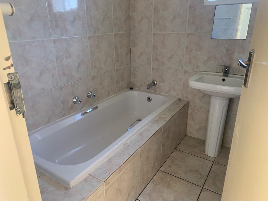 To Let 2 Bedroom Property for Rent in Winchester Hills Gauteng