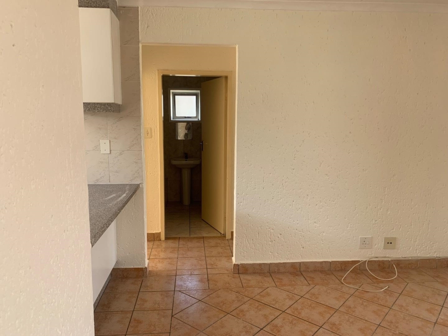 To Let 2 Bedroom Property for Rent in Winchester Hills Gauteng