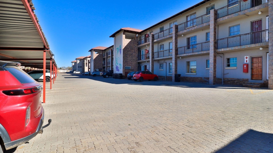 2 Bedroom Property for Sale in Ravenswood Gauteng
