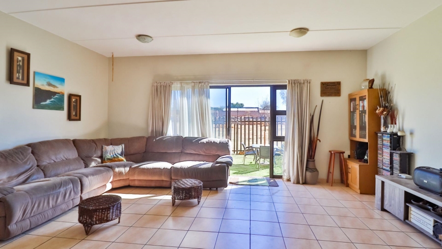 2 Bedroom Property for Sale in Ravenswood Gauteng