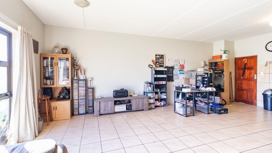 2 Bedroom Property for Sale in Ravenswood Gauteng