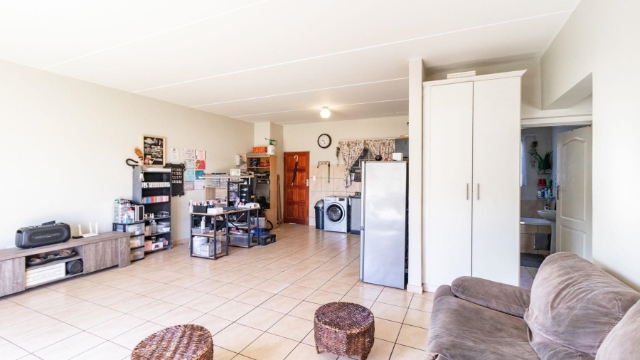 2 Bedroom Property for Sale in Ravenswood Gauteng