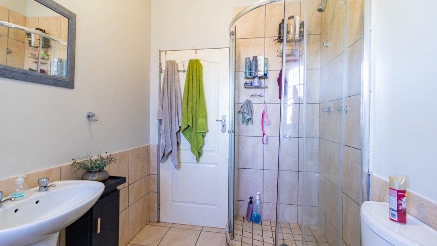 2 Bedroom Property for Sale in Ravenswood Gauteng