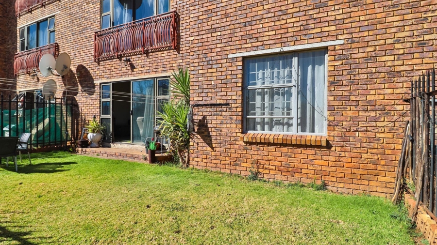 2 Bedroom Property for Sale in Ravenswood Gauteng
