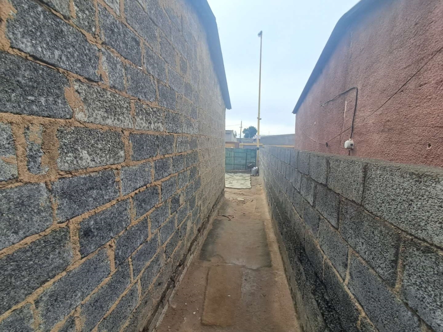 2 Bedroom Property for Sale in Tembisa Gauteng