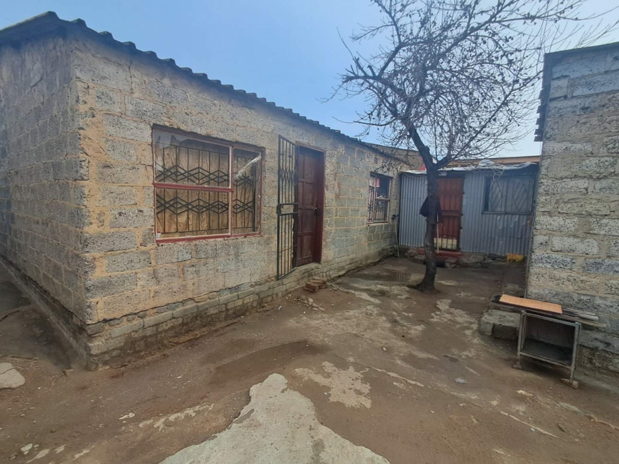 2 Bedroom Property for Sale in Tembisa Gauteng