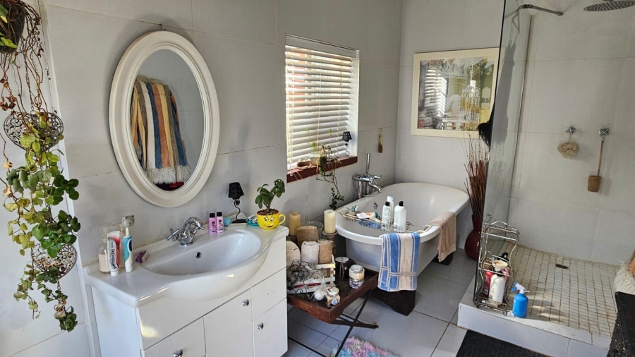 7 Bedroom Property for Sale in Albertville Gauteng