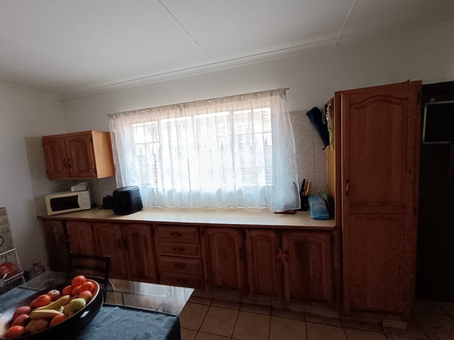2 Bedroom Property for Sale in Wierdapark Gauteng