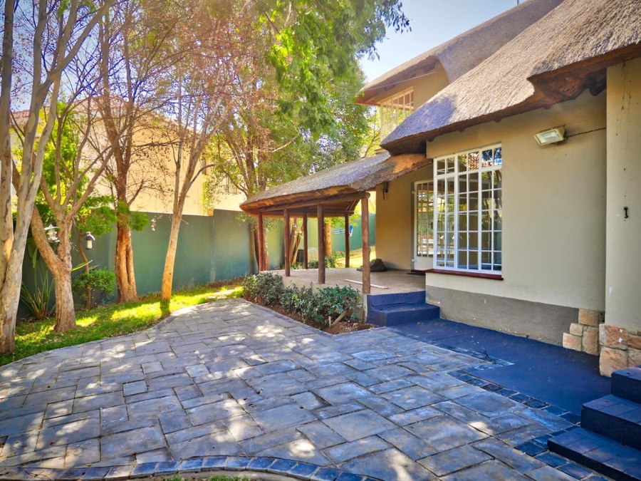 To Let 3 Bedroom Property for Rent in Fourways Gauteng