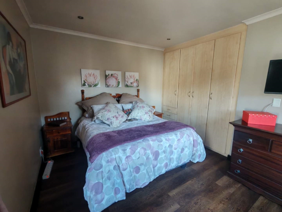 3 Bedroom Property for Sale in Zwartkop Golf Estate Gauteng