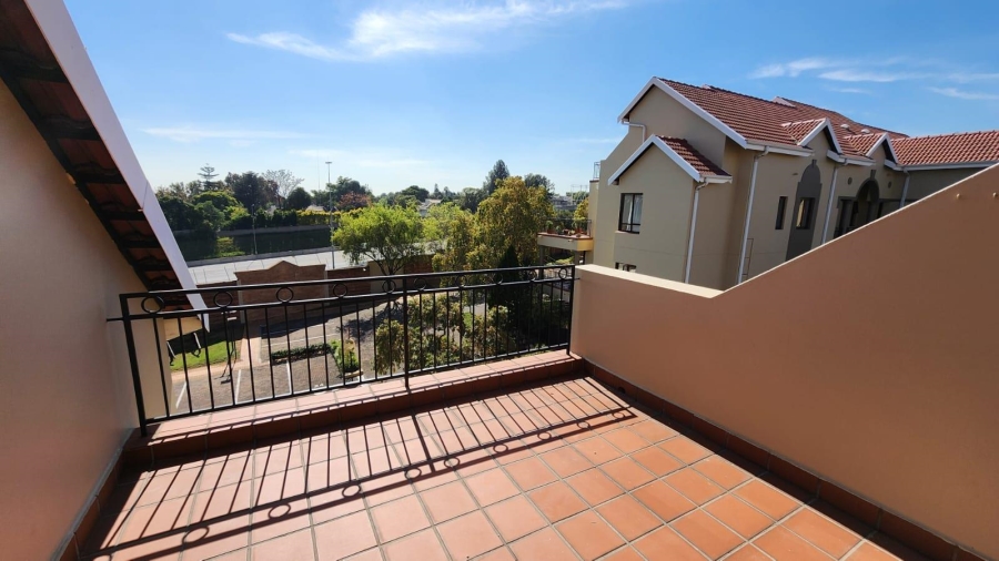 2 Bedroom Property for Sale in Bryanston Gauteng