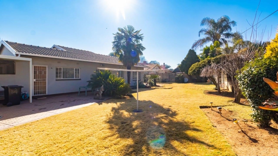 3 Bedroom Property for Sale in Glen Marais Gauteng