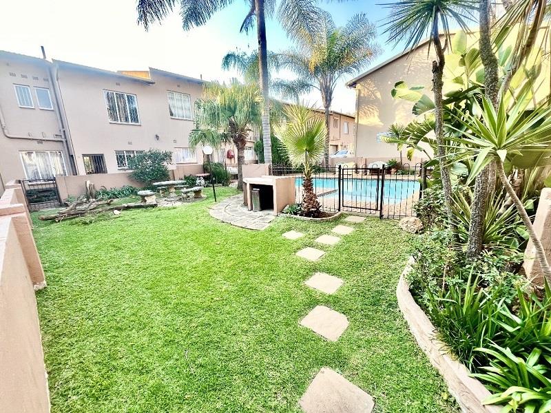 1 Bedroom Property for Sale in Verwoerdpark Gauteng