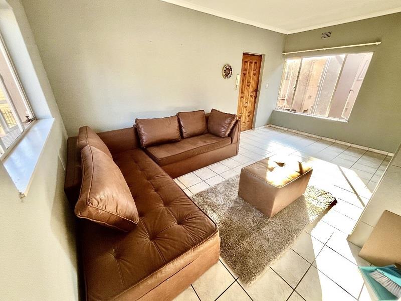 1 Bedroom Property for Sale in Verwoerdpark Gauteng