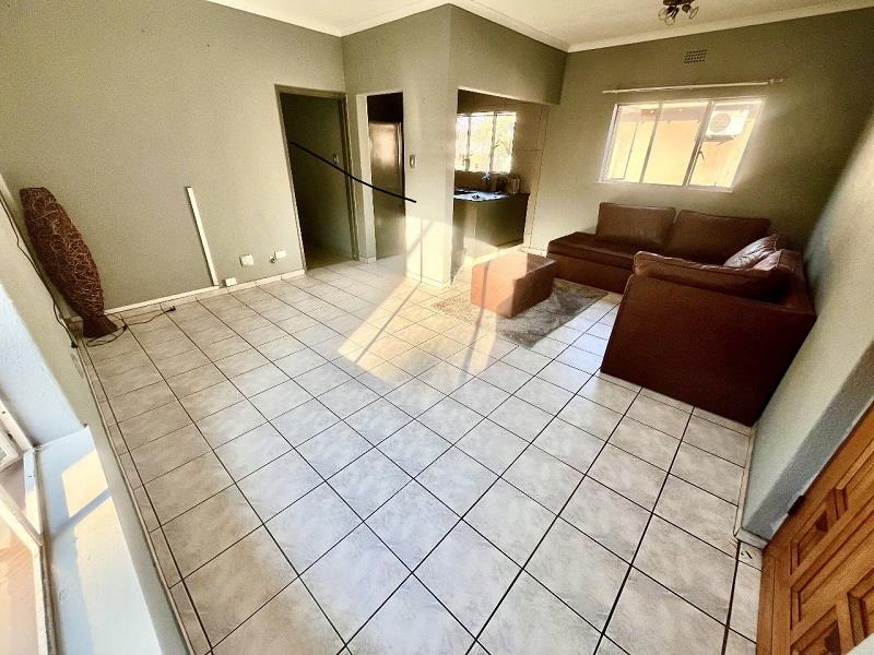 1 Bedroom Property for Sale in Verwoerdpark Gauteng