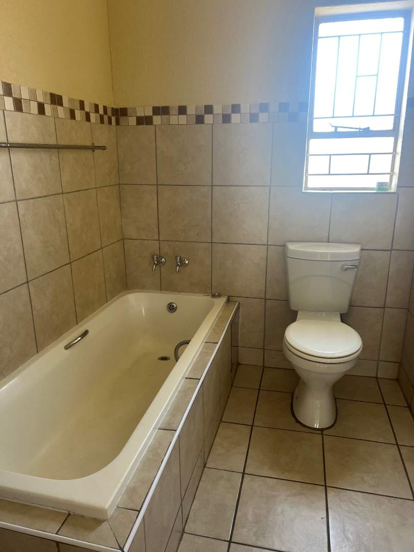 4 Bedroom Property for Sale in Leopard