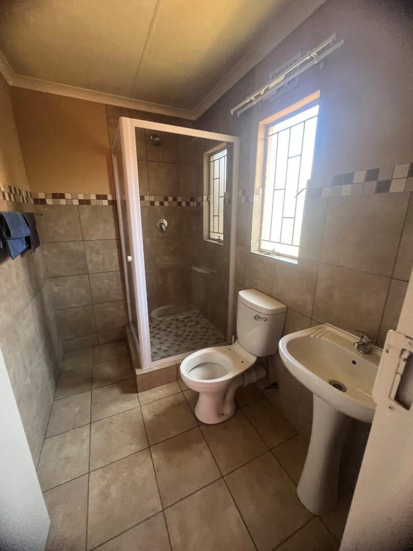 4 Bedroom Property for Sale in Leopard