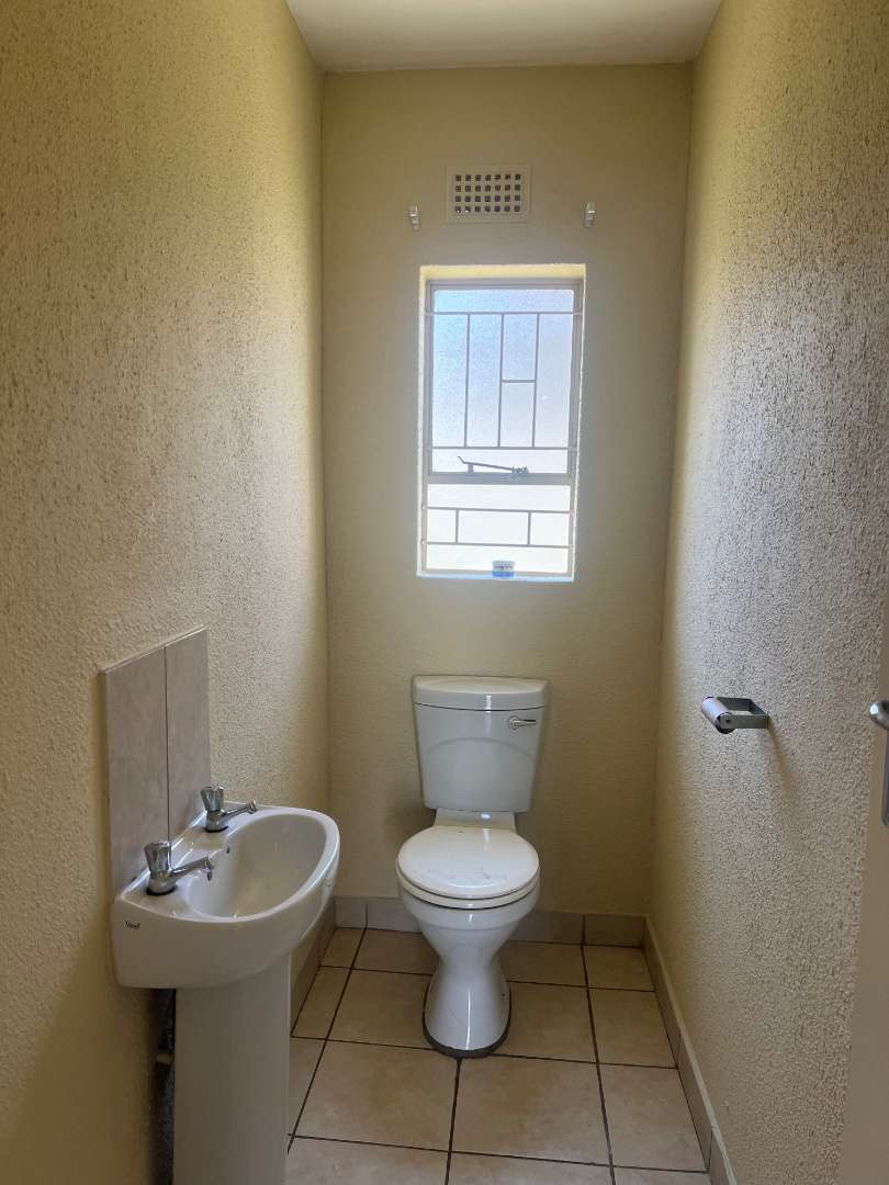 4 Bedroom Property for Sale in Leopard