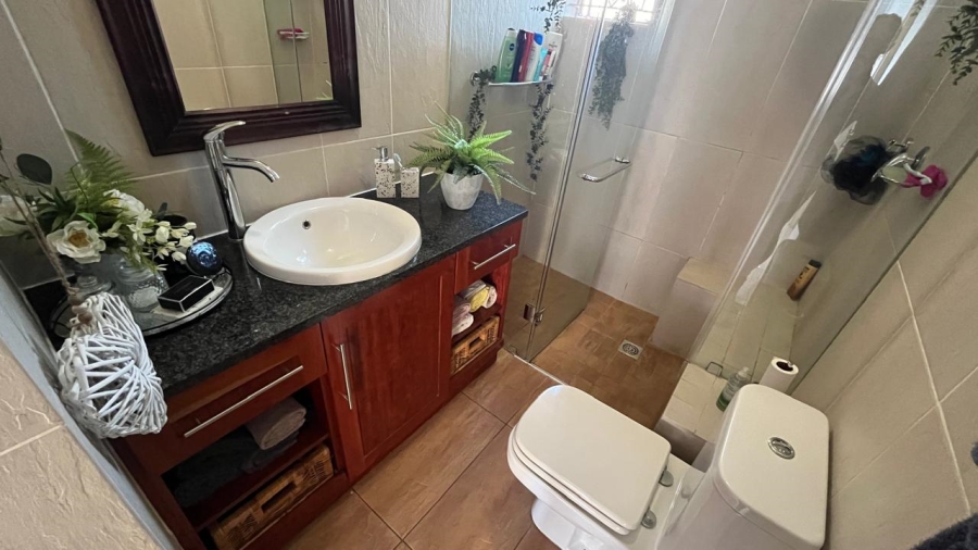 3 Bedroom Property for Sale in Verwoerdpark Gauteng