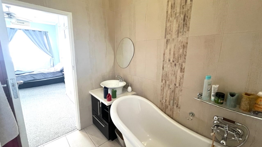 3 Bedroom Property for Sale in Verwoerdpark Gauteng