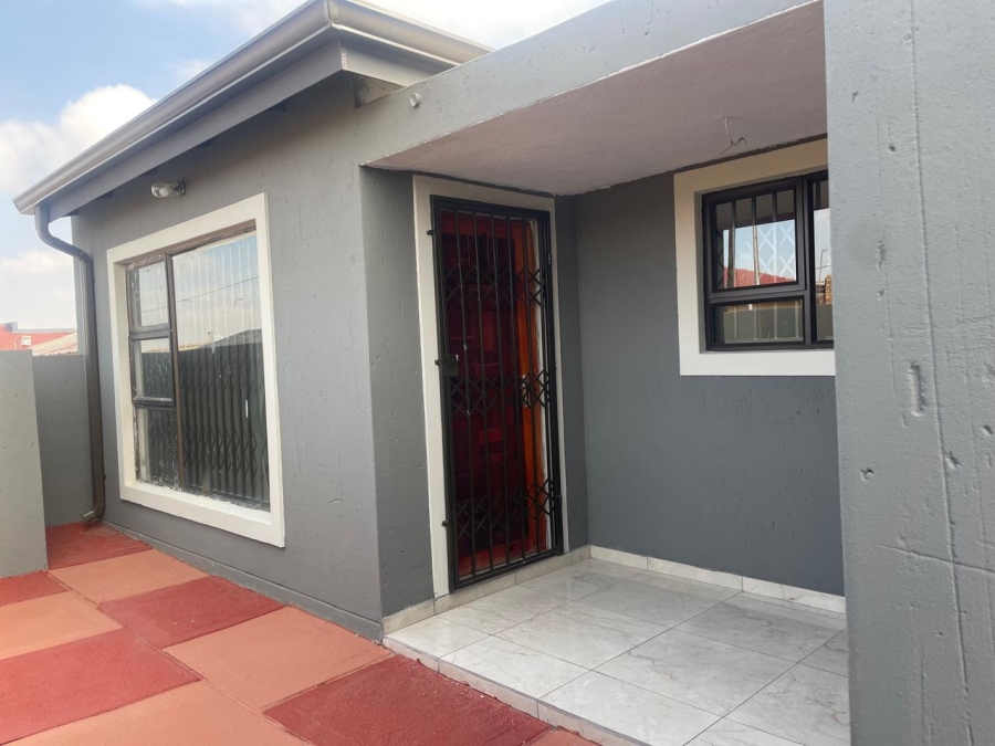3 Bedroom Property for Sale in Meadowlands Gauteng