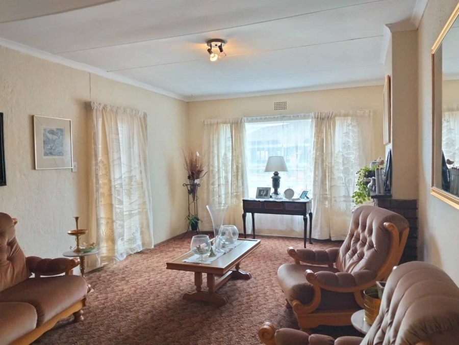 4 Bedroom Property for Sale in Verwoerdpark Gauteng