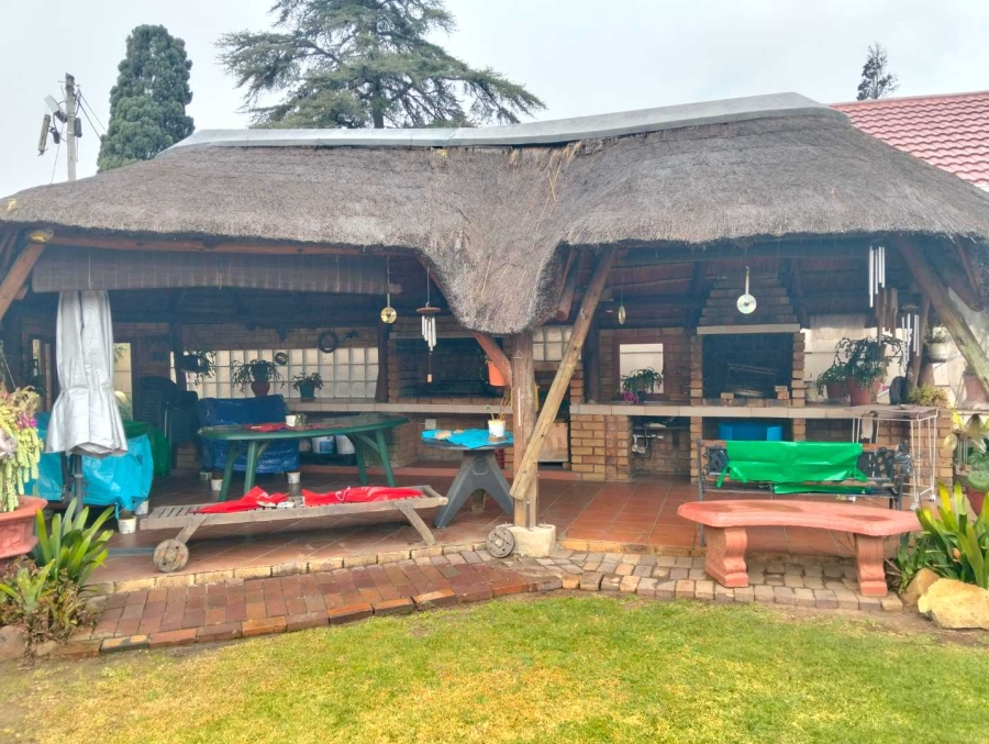 4 Bedroom Property for Sale in Verwoerdpark Gauteng