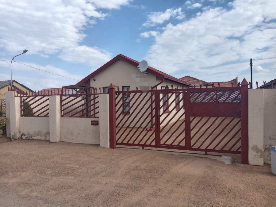 3 Bedroom Property for Sale in Mabopane Gauteng