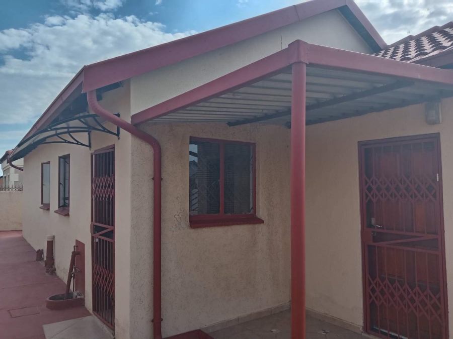 3 Bedroom Property for Sale in Mabopane Gauteng