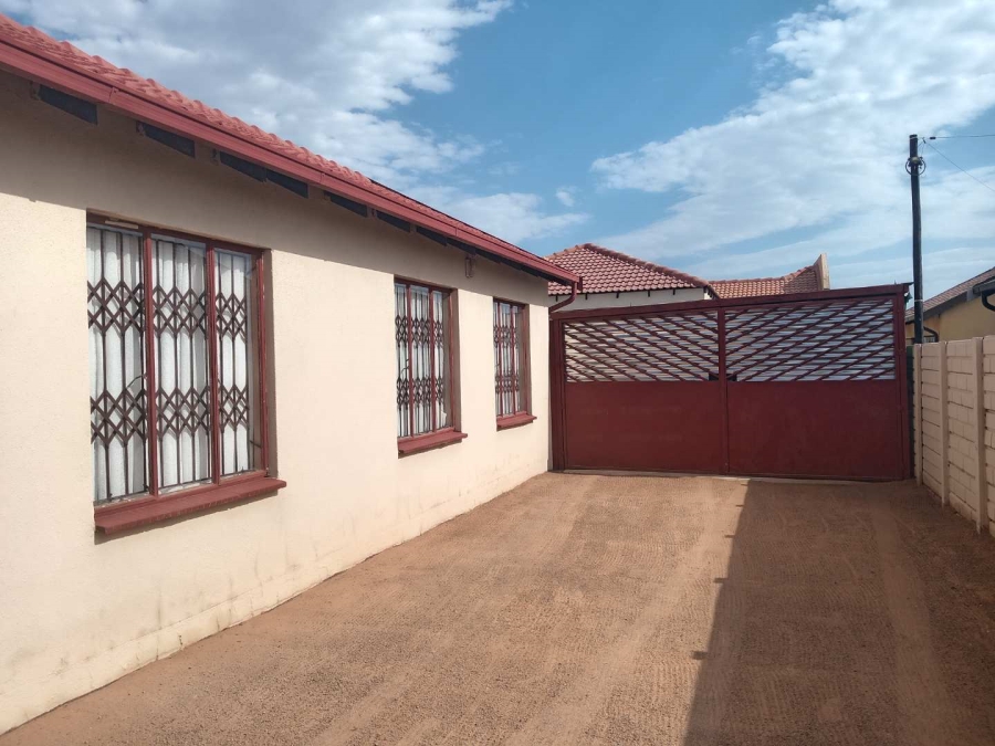 3 Bedroom Property for Sale in Mabopane Gauteng