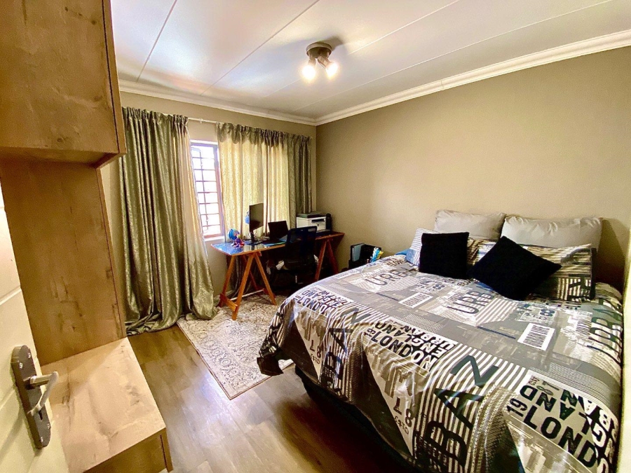 2 Bedroom Property for Sale in Montana Gauteng