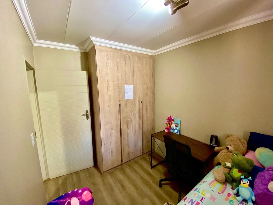 2 Bedroom Property for Sale in Montana Gauteng