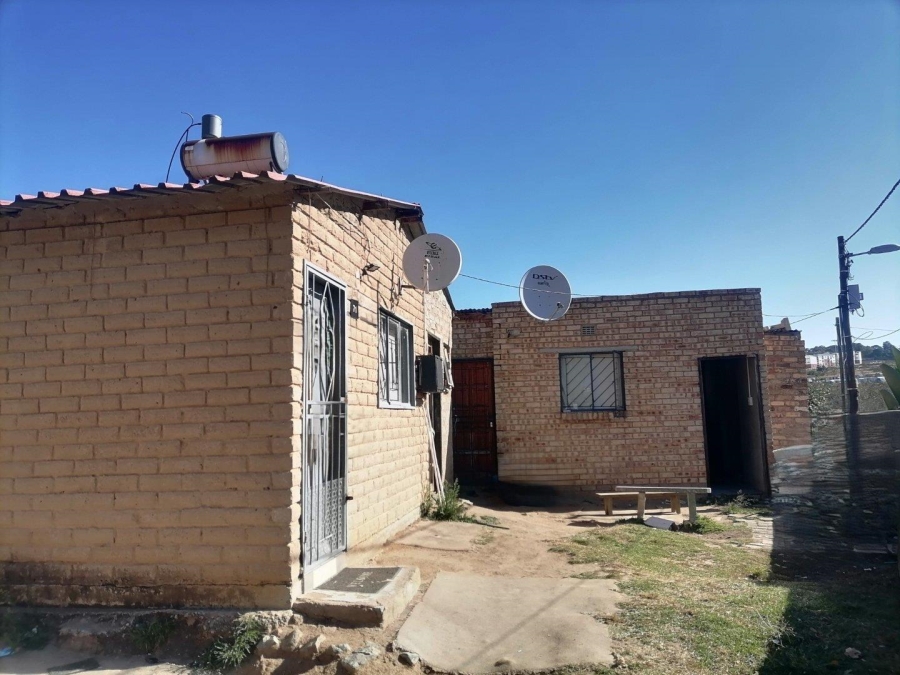 8 Bedroom Property for Sale in Cosmo City Gauteng