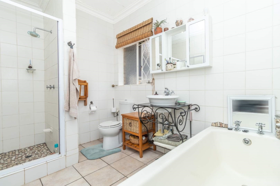 4 Bedroom Property for Sale in Helderkruin Gauteng